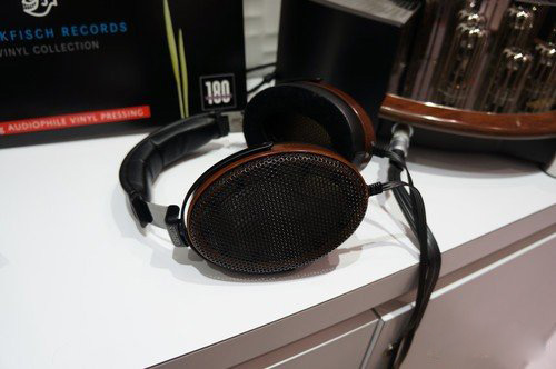 从ces 2013看耳机未来的发展趋势